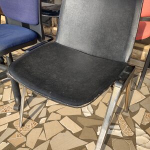 Chaise de Bureau Visiteur Élégante – Similicuir Noir